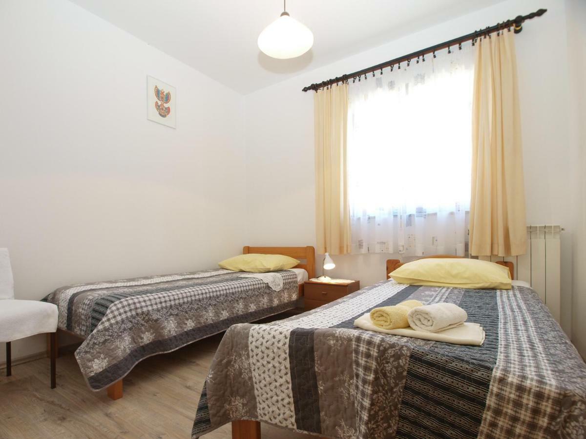 Apartments Boris 1965 Pula Exterior photo