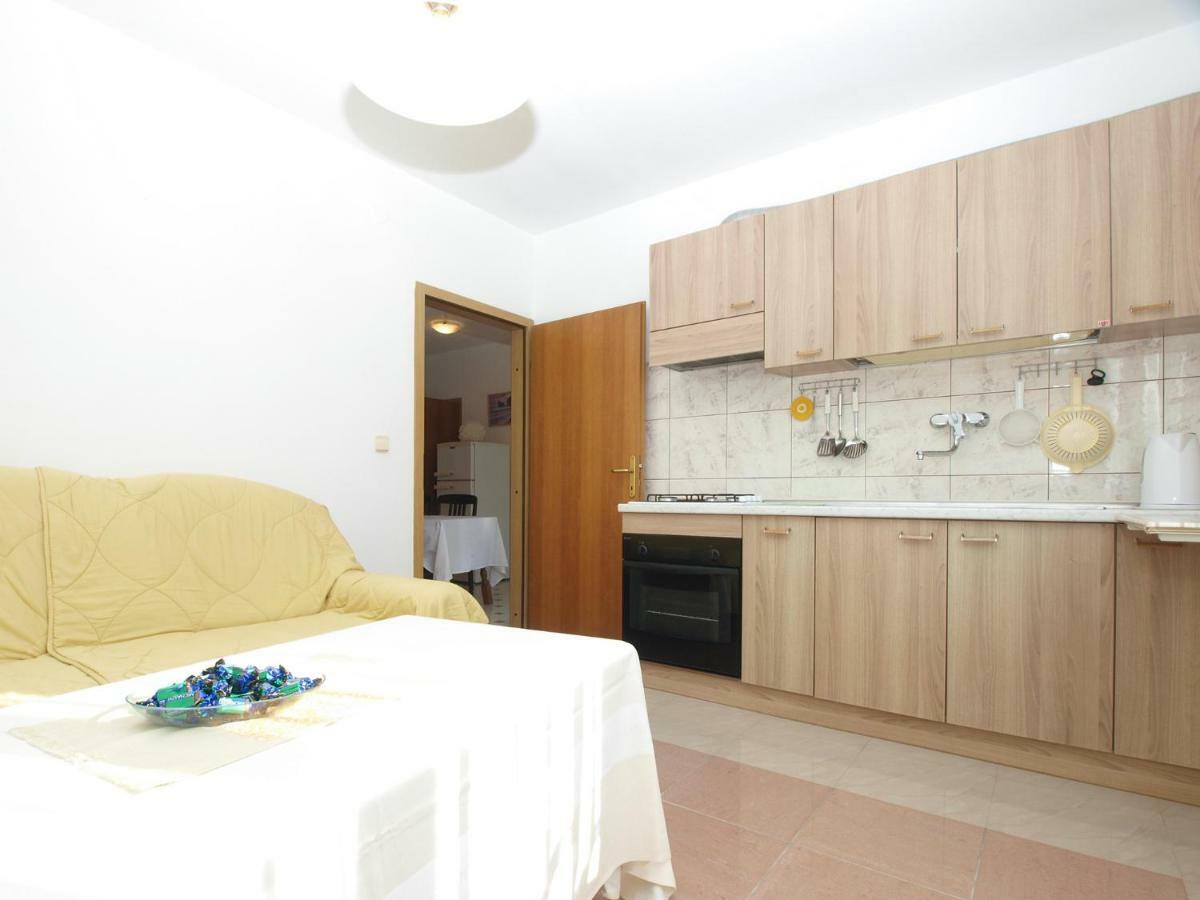 Apartments Boris 1965 Pula Exterior photo